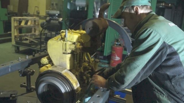 Запуск двигателя VM motori в сервисном цехе после ремонта