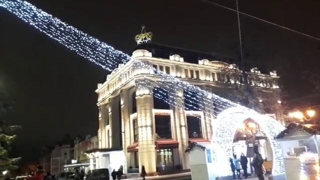 Снег в городе. Волшебство новогодненго проспекта. Владикавказ 2019