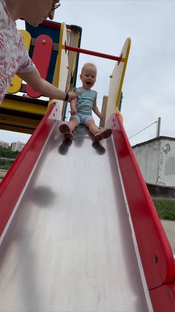 Прокатилась с ветерком👶#ребенок #рекомендации #блогер #детиприколы #прогулка #baby #топвидео #дети