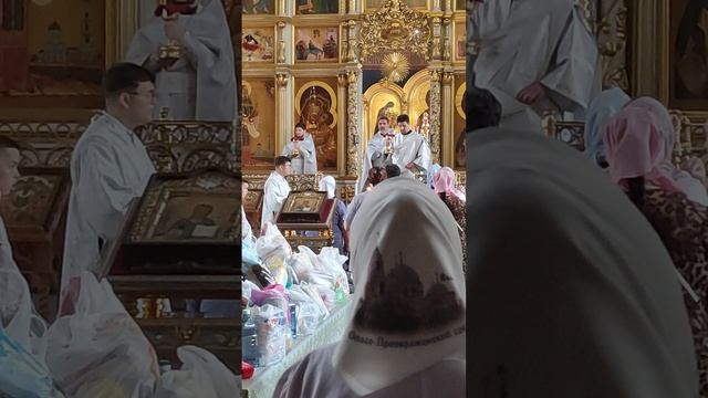 1000179852.mp4Причастие Троицкая Родительская Суббота 7 июня