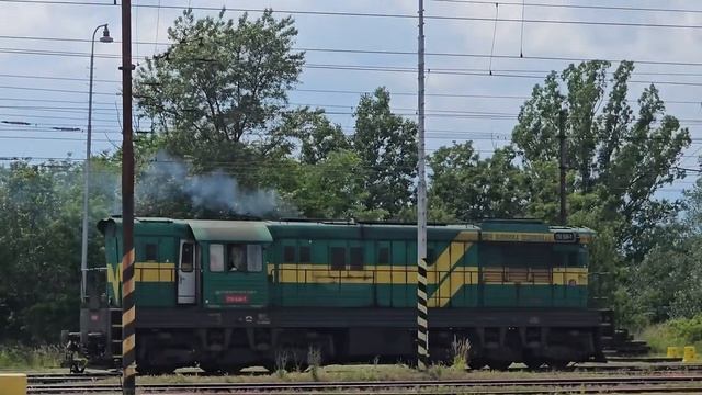Локомотив ЧМЭ3  770 538-7 едет маневровым порядком