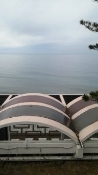 Море так и манит