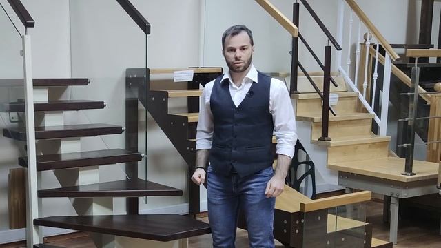 Обзор лестницы на монокосоуре серии МК и вариантов ее комплектации