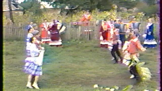 В огороде лебеда. Ансамбль Колос. 1986 год.