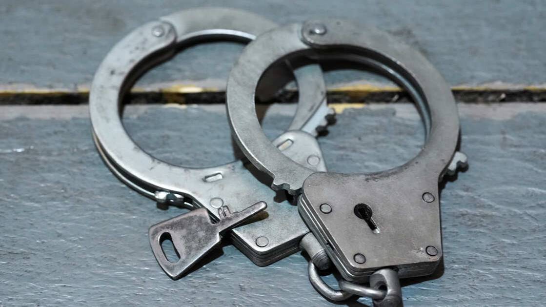В Петербурге задержали девятиклассника, обманувшего пенсионерку на 4,2 млн