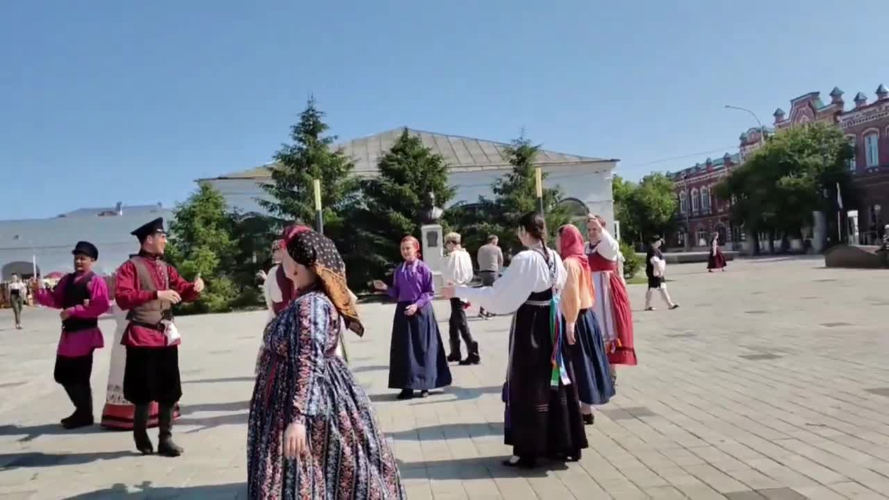 Сегодня в Троицке празднуют Троицу.
