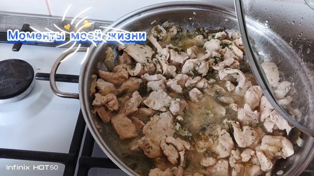 Vlog.7-8 июня 2025 года.Шикарные ирисы.Прополка травы.Готовлю с курицей.Прогулка по саду.Спеет 🍒🍒