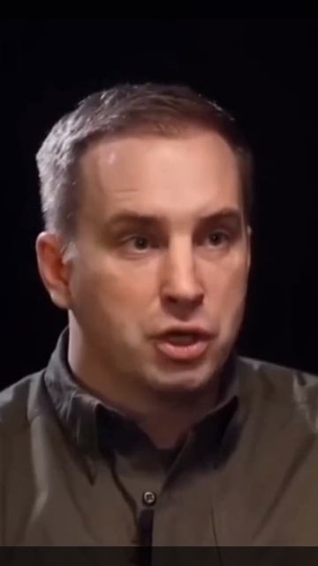 Владислав Анатольевич Дёмин про
Тип  репера Басту он же Нагана и т.д.
Вася Вакуленко не отвечает ч