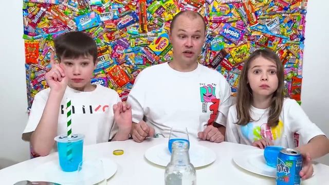 Мисс Кэйти и Мистер Макс (Miss Katy) Синяя еда Челлендж