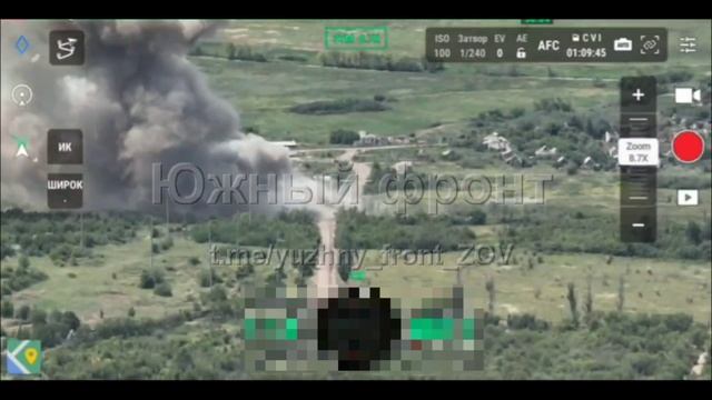 FPV-дрон армейского спецназа России наносит удар по автомобильному мосту в Северске