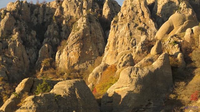 Музыка растворяет границы между зрителем и Землёй - Mausoleo de Espectros Difusos -- Humanfobia -- I