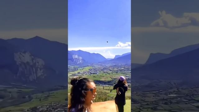 Видео WhatsApp 2025-05-12 в 20.10.53_fbbbf4ea