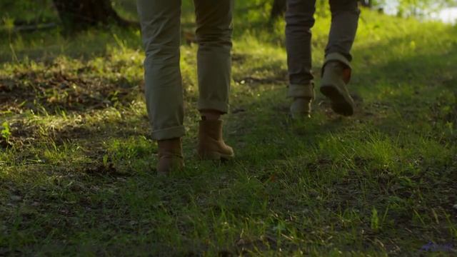 Кадры, снятые через кротовую нору - технологии будущего! - dans mon jardin -- Jean Toba -- huit mome