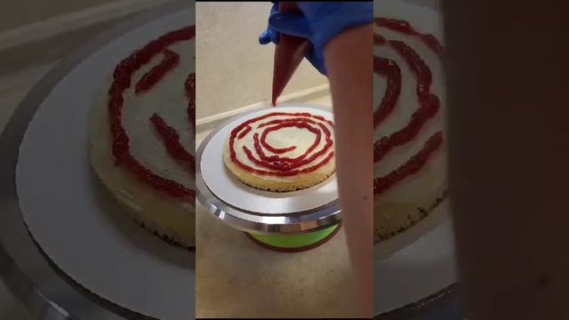Как приготовить торт "молочная девочка" - да вот так!