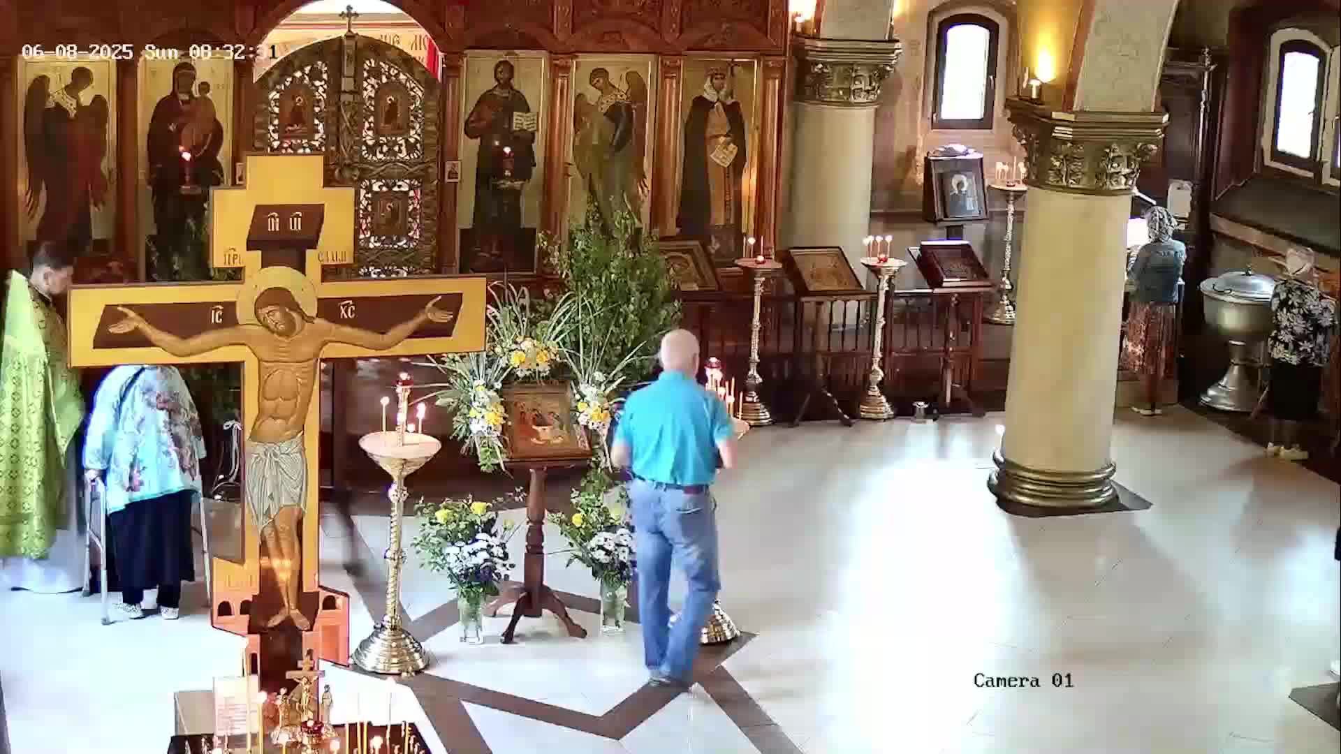 Божественная литургия. 8.06.2025 в 9-00.