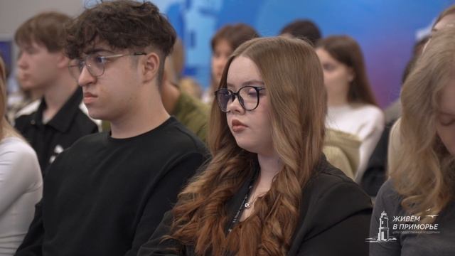 Исторические лекции проходят в Штабе «Живём в Приморье»