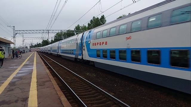 5 июня 2025 г. Электровоз "Аврора" ЭП2К-504 с Двухэтажным поездом Аврора Колпино
