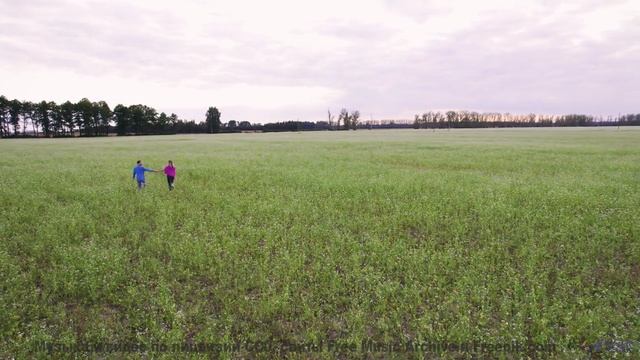 Вы не представляете, насколько прекрасен мир, пока не нажмёте Play! - Little Bit Of Light -- Lance R