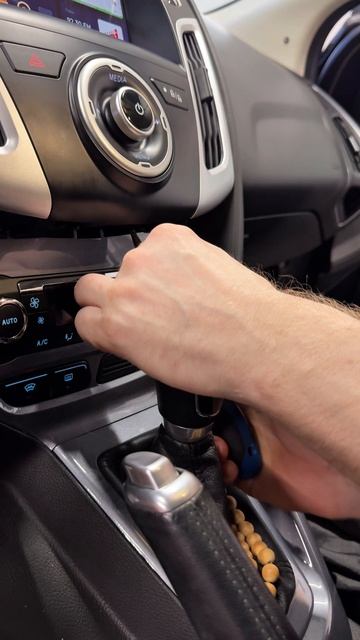 Ford Focus 2014 года выпуска - установили функциональную мультимедиа систему на базе Андроид 10