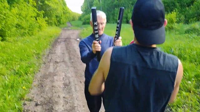 Мануал! Серия прямых ударов на ближней дистанции