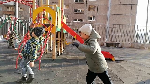 Тусовка.
