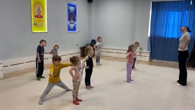 Занятия по акробатике для малышей Мытищи