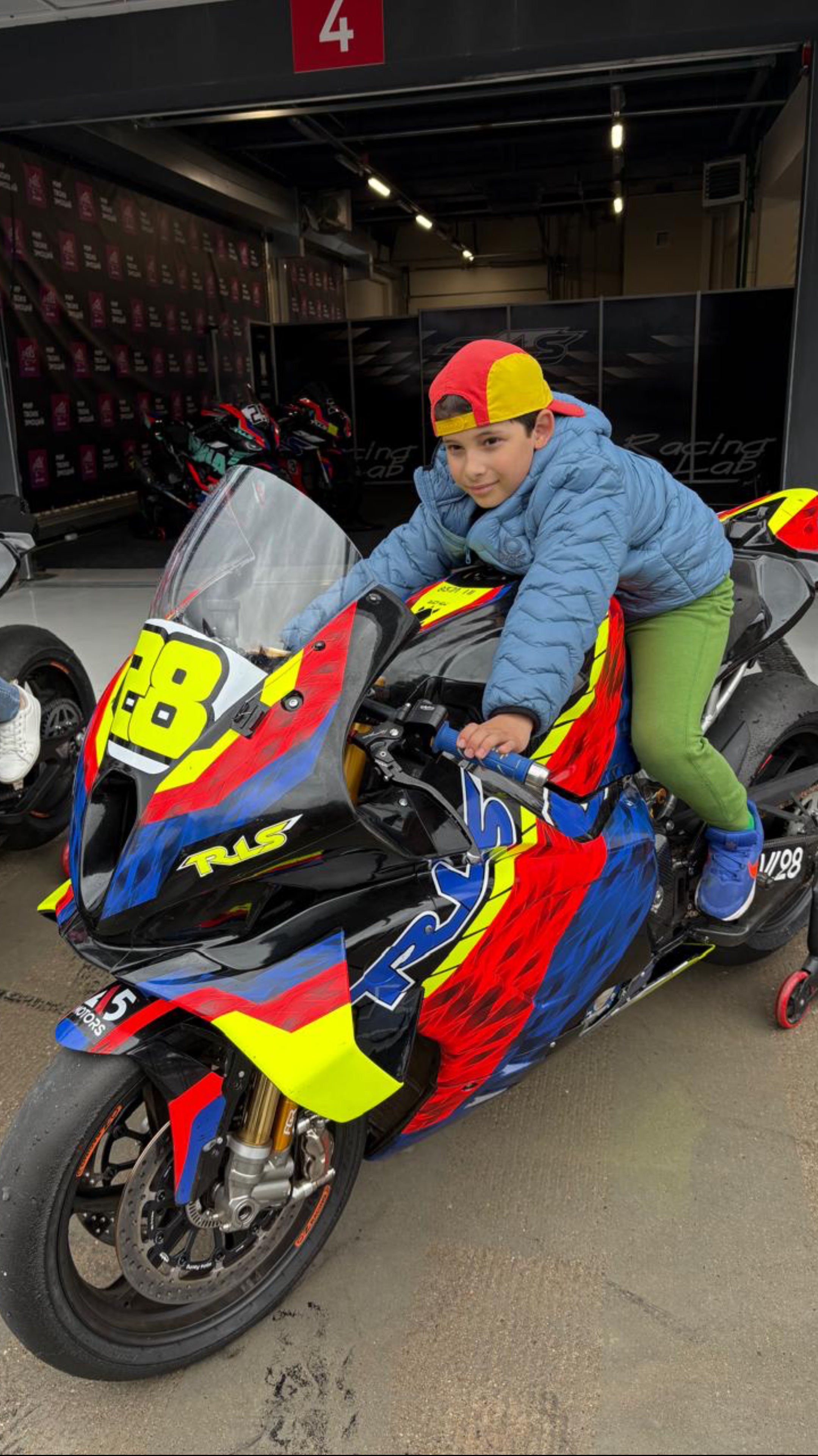 Игора Драйв Мотогонки SUPERBIKE