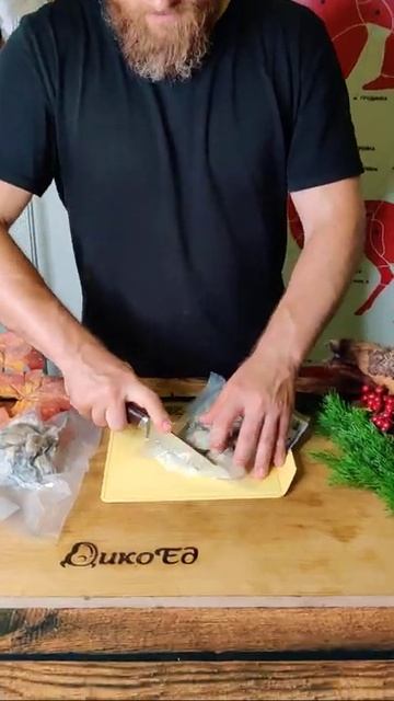 Устрицы варено-мороженые