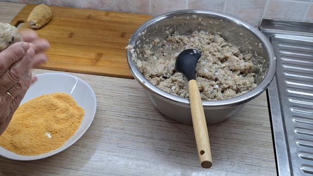 Невероятно вкусные котлеты из речной рыбы.
