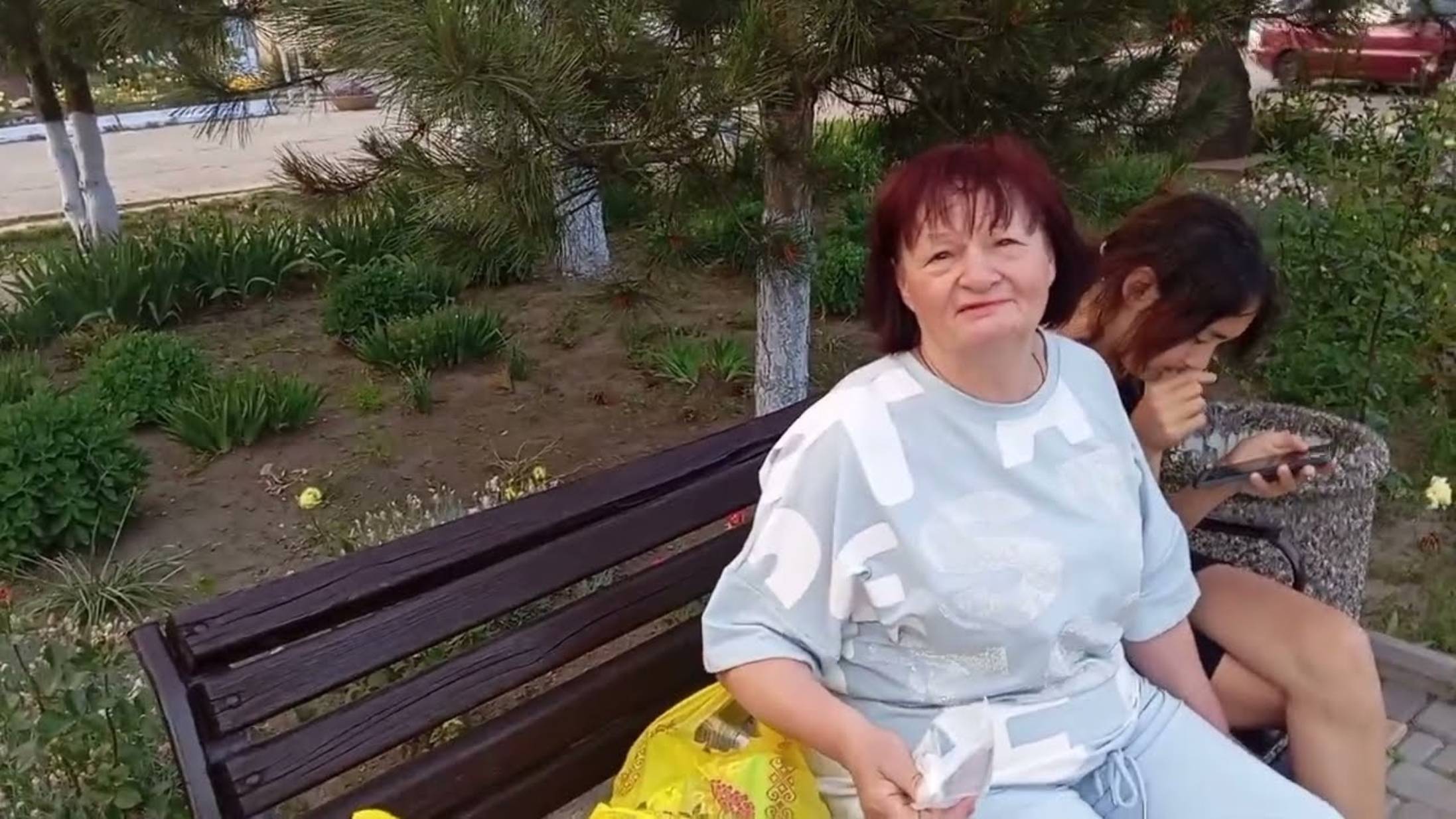 Три Поколения. ходили в центр наши покупки
