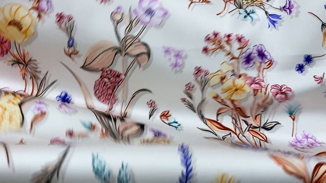 Шёлк Армани молочного цвета с принтом полевые цветы , мышки  46441