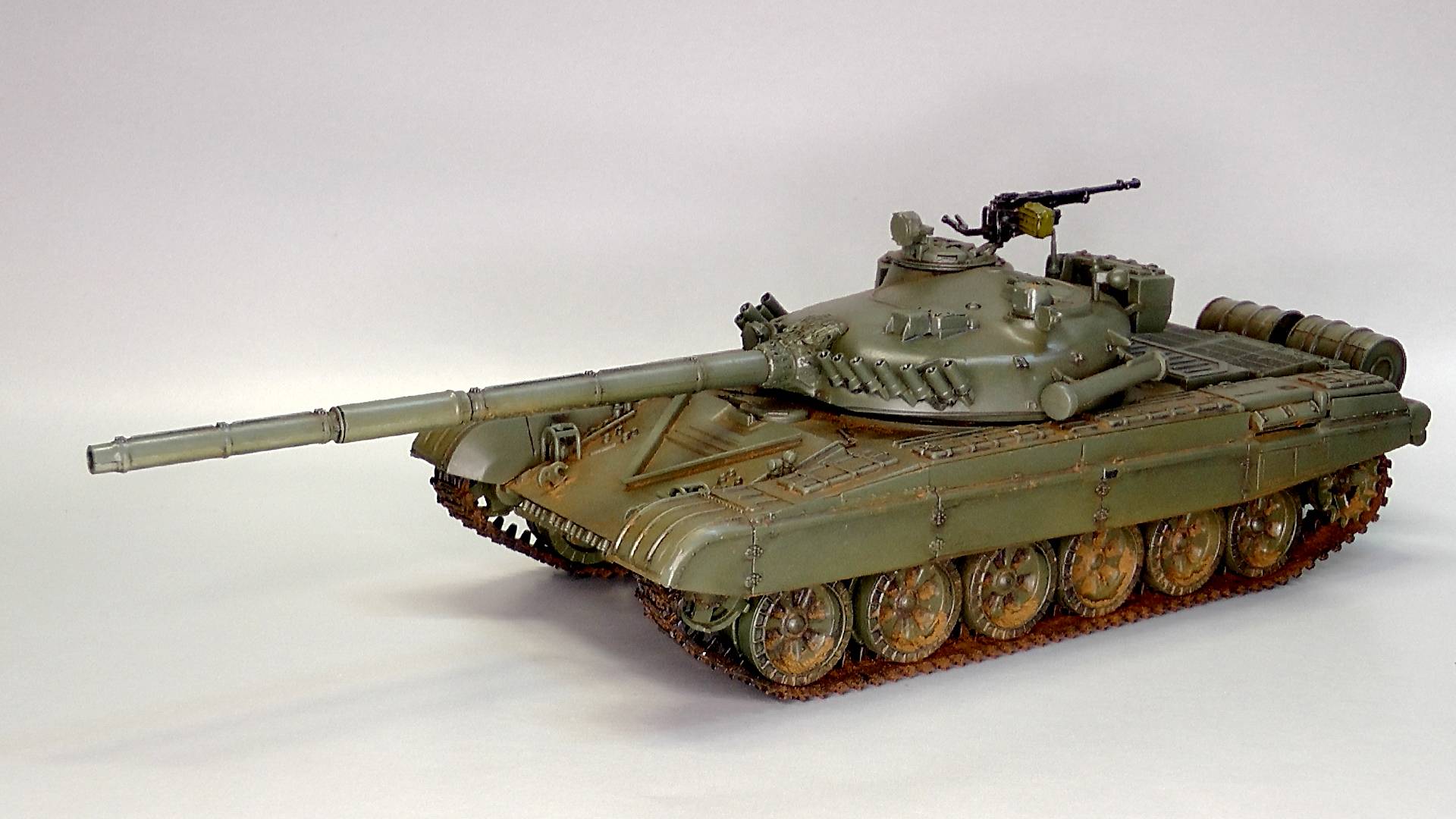 08. Сборка и окраска Танка Т-72А. AVD MODELS (3014). Масштаб 143.