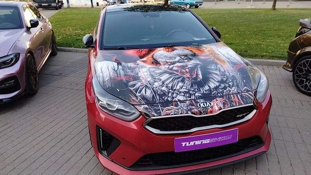Тюнингованная  KIA - "Клоун"