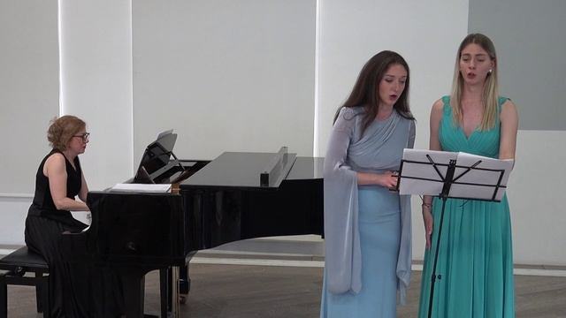 Дж. Перголези "Stabet Mater" - исп. Наталья Каше и Анастасия Мироненко
