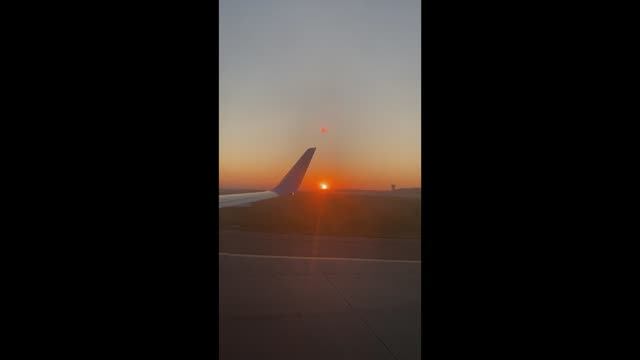 Посадка в Шереметьево. Вид из окна самолета. Boeing 737-800