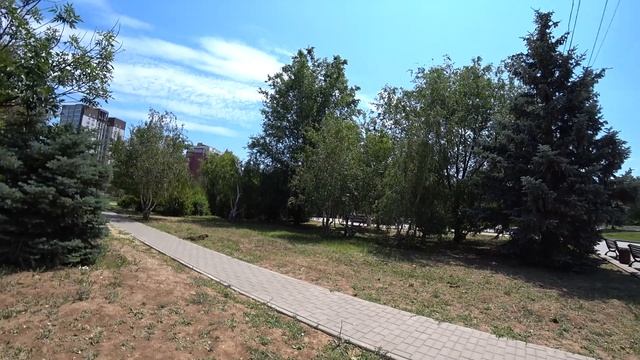 ВЛОГ: ПЕРВАЯ ЧЕРЕШНЯ / ВАРЮ ВИШНЁВЫЙ ДЖЕМ