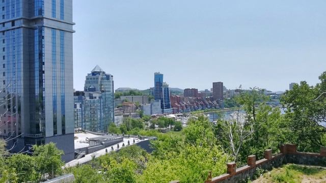 Владивосток, вид на район Эгершельд_8. 06.2025 г.
