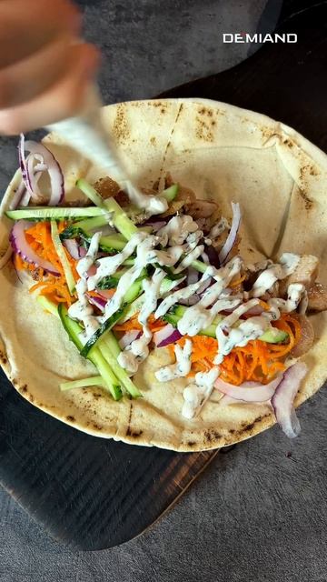 Шаверма с расплавленным сыром в раклетнице Demiand 🥙