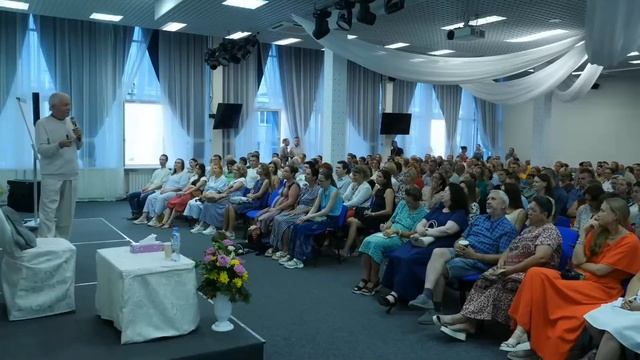 Любить нужно уметь - Александр Хакимов