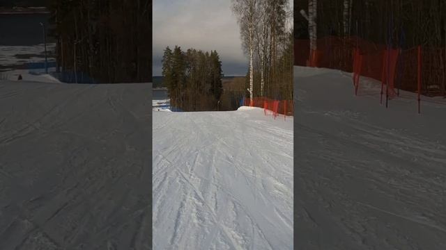 Горнолыжка Красное Озеро в Питере 12 апреля #Питер #Кра?