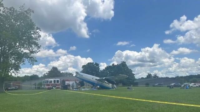 Самолёт с 20 людьми на борту разбился в Теннесси, США