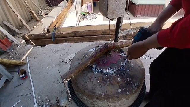 ПЕРЕСТАЛА КРУТИТЬСЯ БЕТОНОМЕШАЛКА. РЕШАЮ ПРОБЛЕМУ.