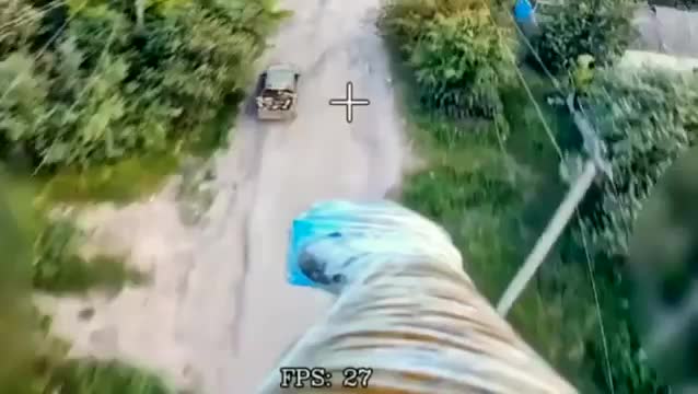 Прилёт дрона камикадзе по пикапу с балбесами из ВСУ.
