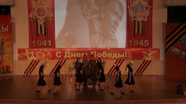 Композиция "Обелиск", минута молчания
