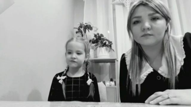 Творческий конкурс «Страна, что названа великой», Гиря Алиса, 5 лет. Чтение стихотворений