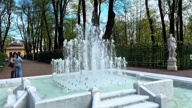 Летний сад Санкт-Петербурга / небольшая прогулка / Май 2025 / 4К