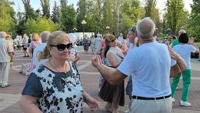 Плывёт веночек...08.06.25...
