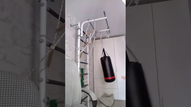 тренировка бью грушу 🤛🤜😲