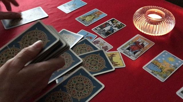 Обижен ли на вас загаданный мужчина? Гадание Таро