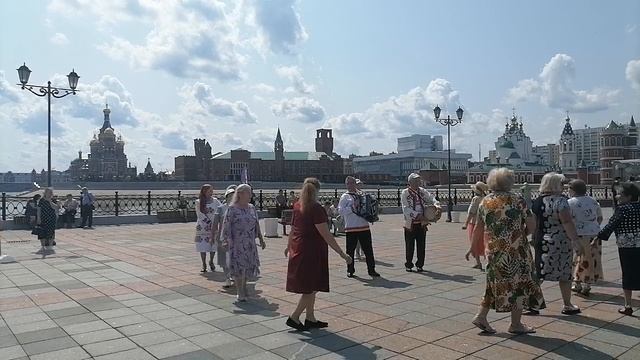 Ныжыл Сем фольклорный ансамбль